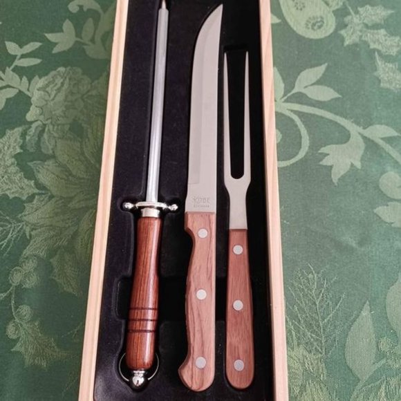 Carving Set in Wooden Presentation Box- NEW - Picture 1 of 3
